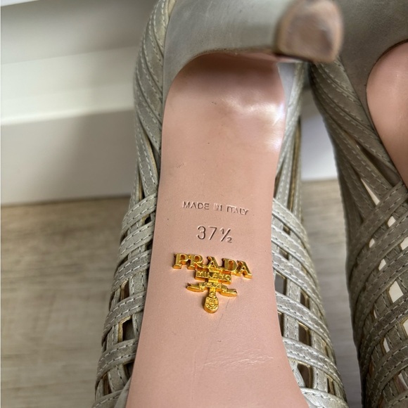 Authentic Prada gray Leather Strappy Open Toe Platform Pumps Size 37.5 - Picture 9 of 9